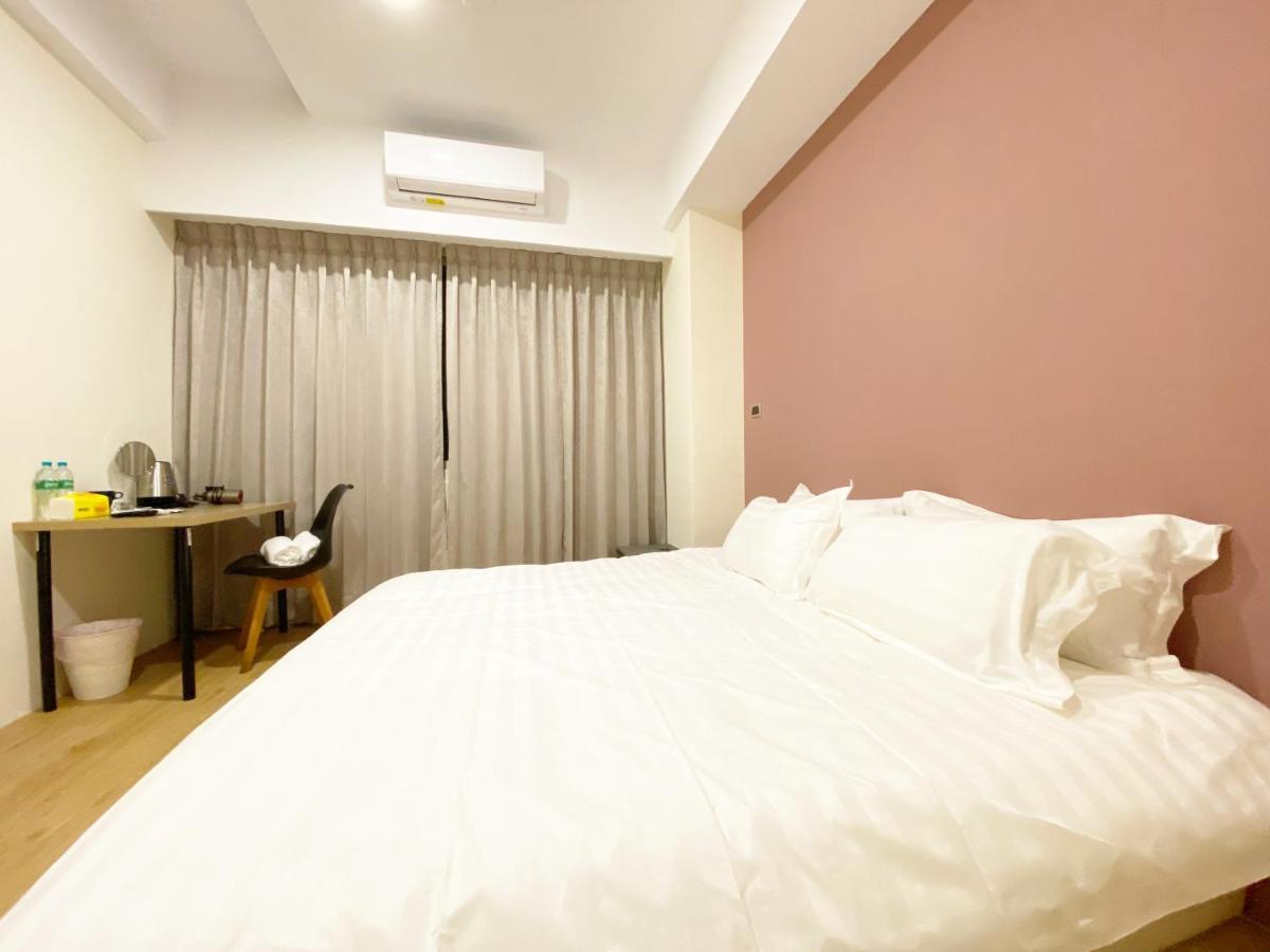 台中21旅宿-自助入住 Exteriör bild